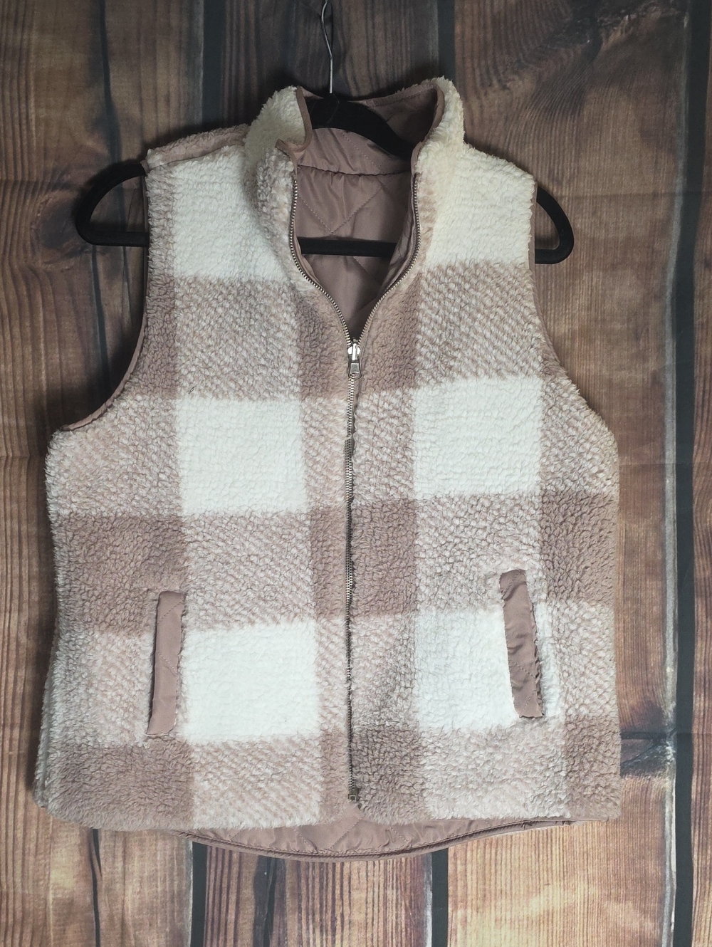 Thread & Supply Medium Beige & Cream Sherpa Zip Vest